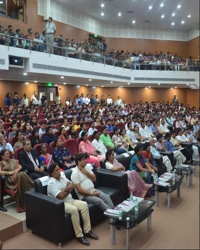 Shaheed Sukhdev College of Business Studies Academic building and campus photo 16